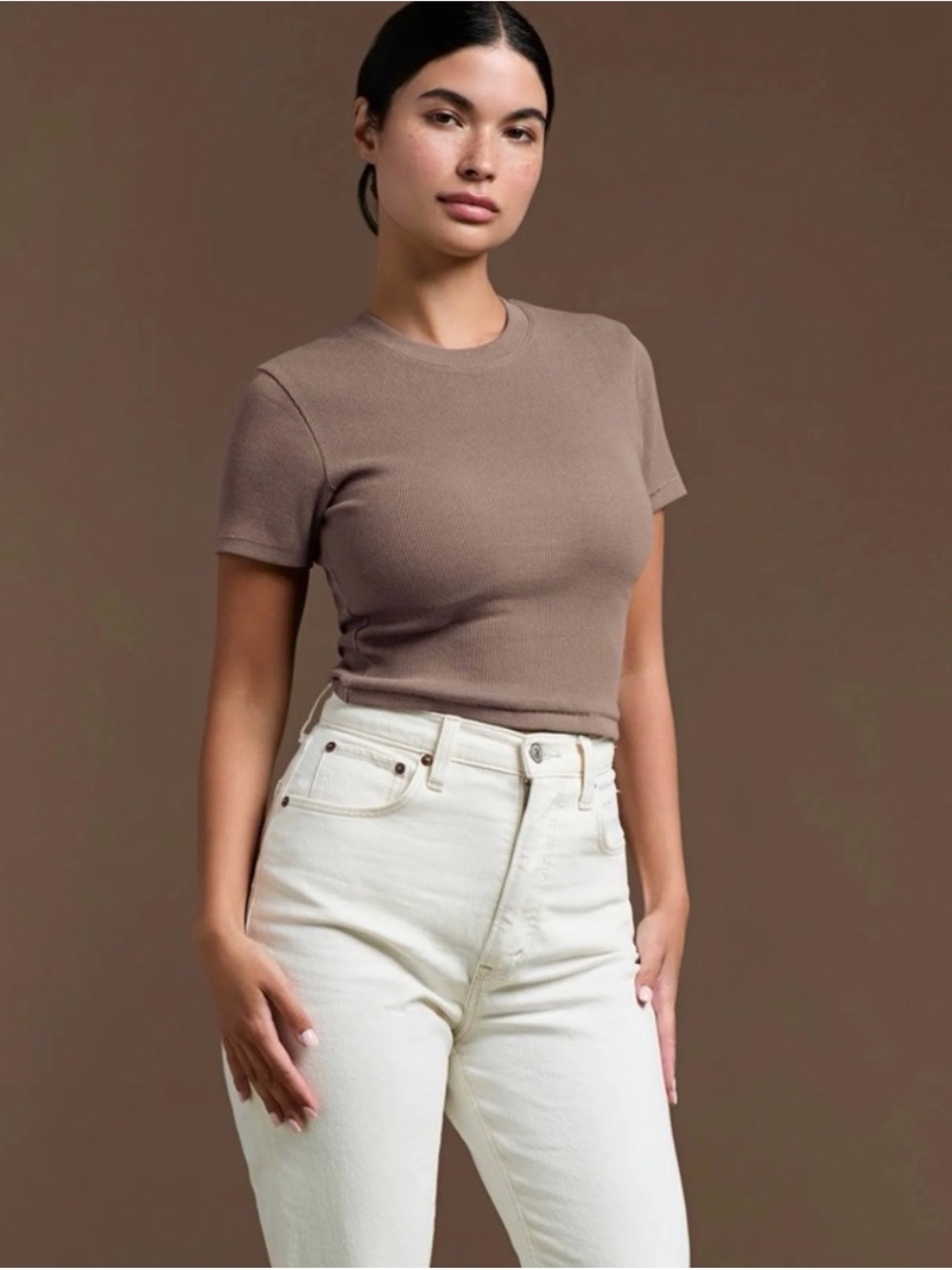 NUUDS Crewneck ribbed Short Sleeve crop baby T mocha